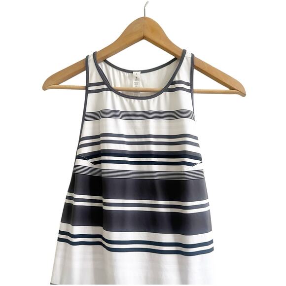 Lululemon Blissed Out Tank Dress Size 2 Striped White Gray Tennis Pickleball - Picture 4 of 11